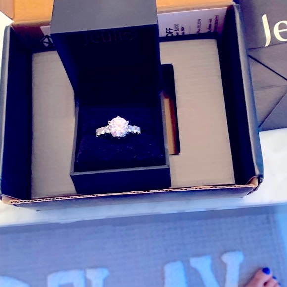 Cubic Zirconia Eternity Ring - Picture 3 of 6